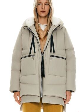 OROLAY Sherpa-Lined Jacket in Beige and Orange